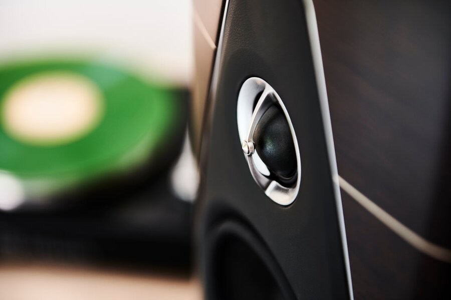 elevate-your-home-audio-experience-with-premium-sonus-faber-speakers